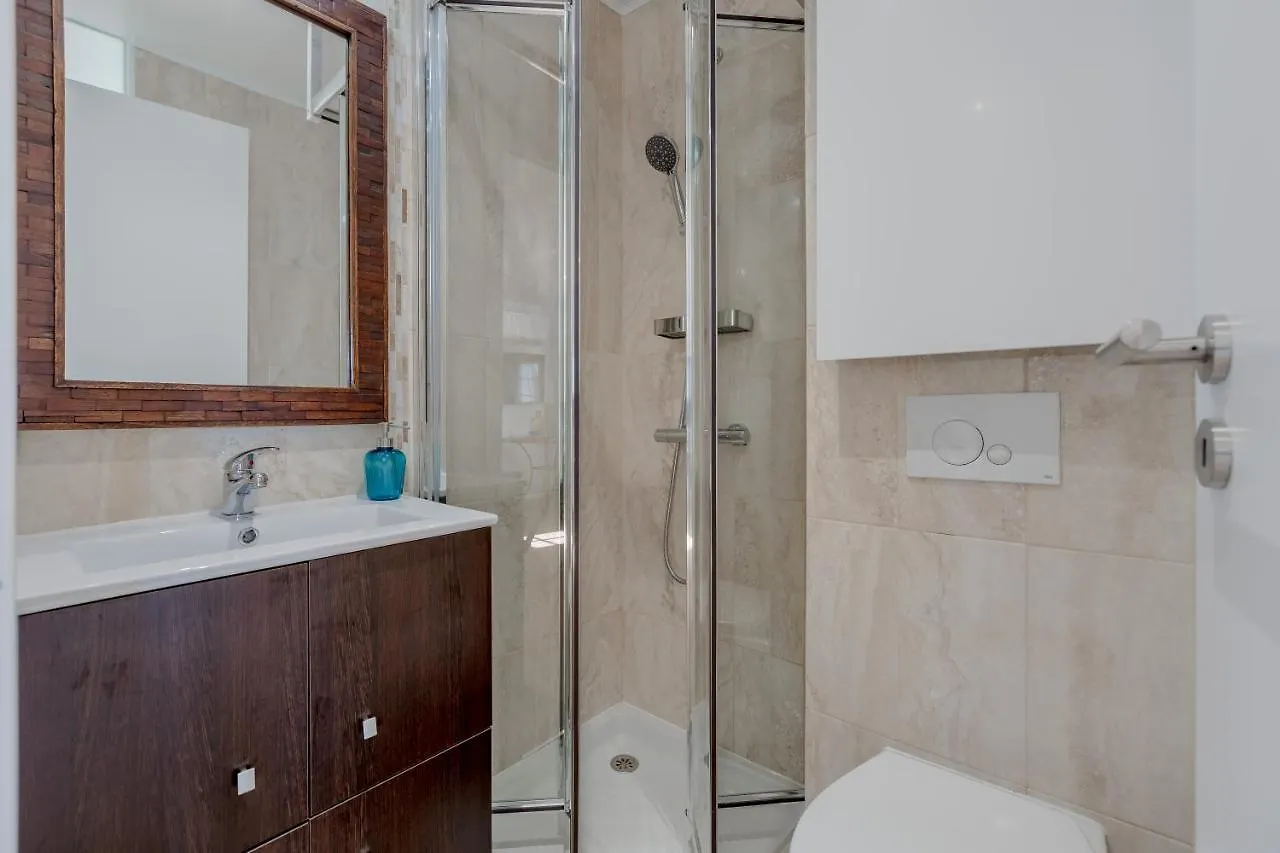 Alfama River View Top Лиссабон Апартаменты